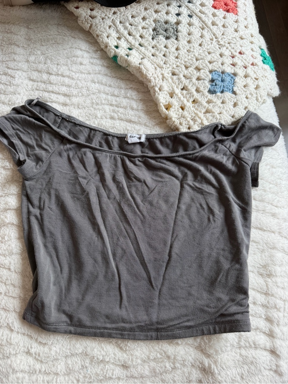 Casual Off-Shoulder Women's Top in Charcoal Gray